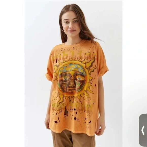 Urban Outfitters‎ Women's Sublime Super Distressed Oversized T-Shirt S/M NWOT - Picture 1 of 5